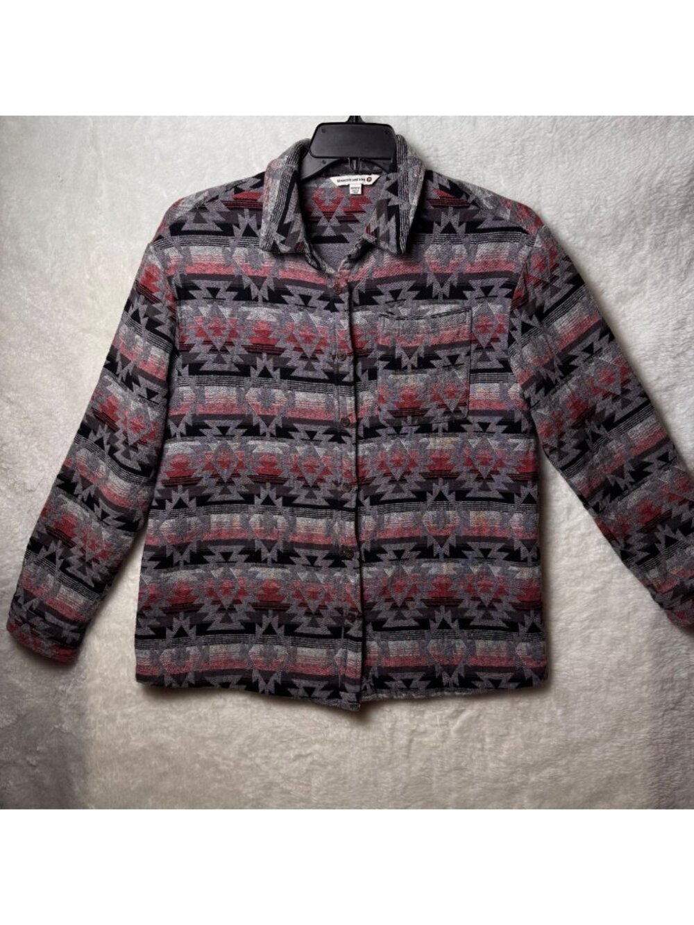 Mountain And Isles womens Medium Southwestern Aztec Button Up Shirt jacquard